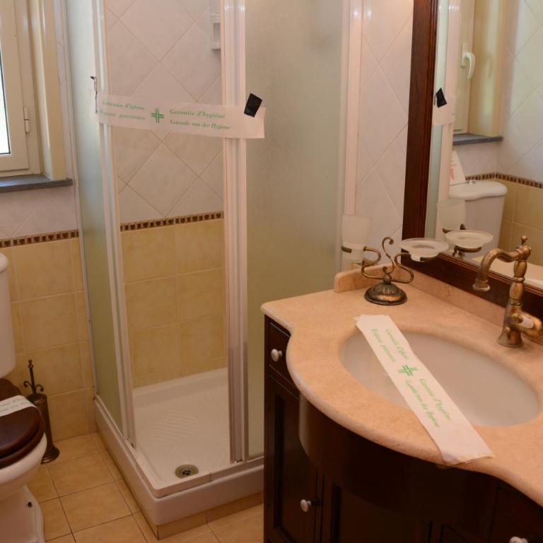 B&B Villa San Leonardo - Camera Business Matrimoniale/Doppia con Letti Singoli con Bagno Privato Esterno - 2