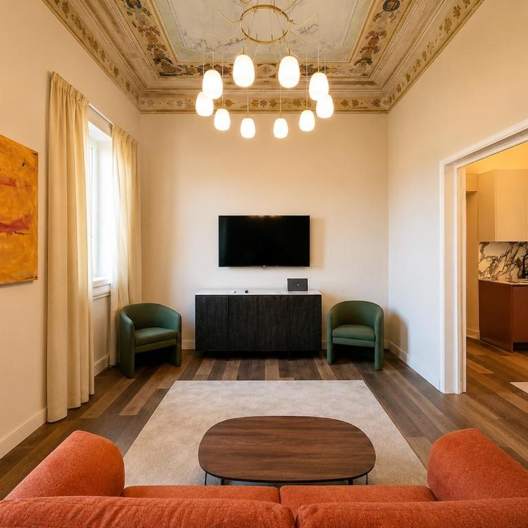 Florence Center - Design AC near Duomo & David - Three-Bedroom Apartment - 11