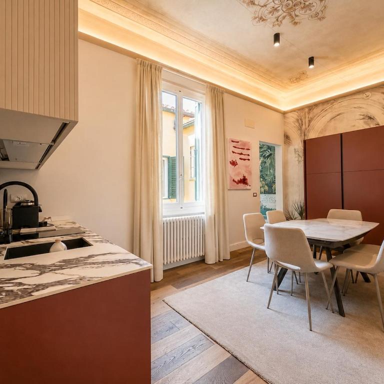Florence Center - Design AC near Duomo & David - Three-Bedroom Apartment - 14