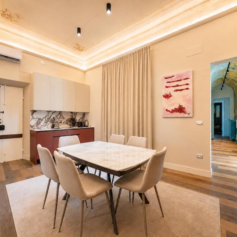 Florence Center - Design AC near Duomo & David - Three-Bedroom Apartment - 19