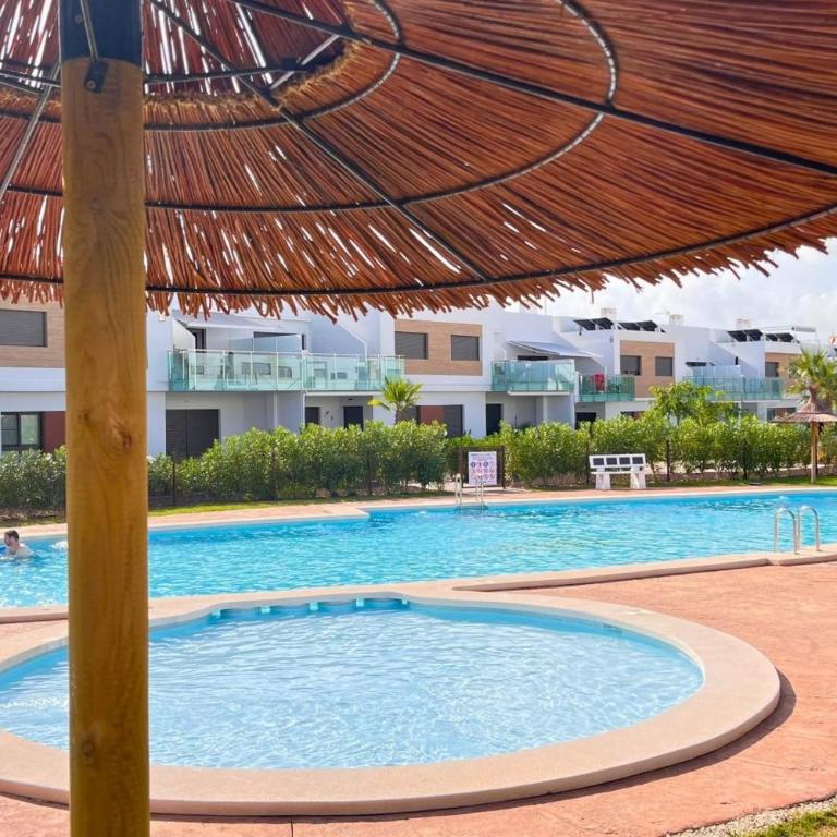 Moderno apartamento con piscina y terraza - Golf Vistabella - Apartamento Deluxe de 2 dormitorios con vistas al jardín - 60