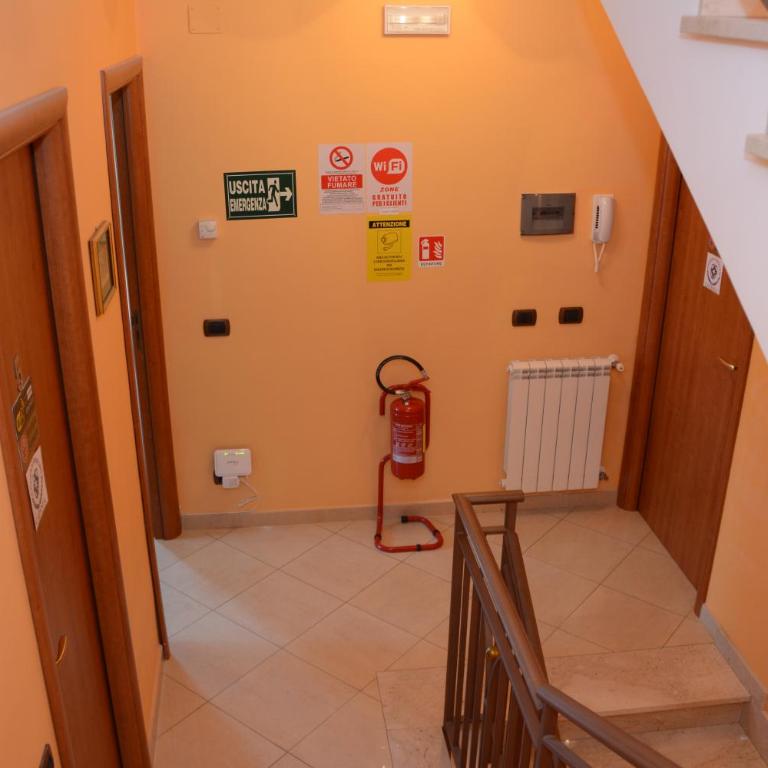 B&B Villa San Leonardo - Camera Business Matrimoniale/Doppia con Letti Singoli con Bagno Privato Esterno - 1