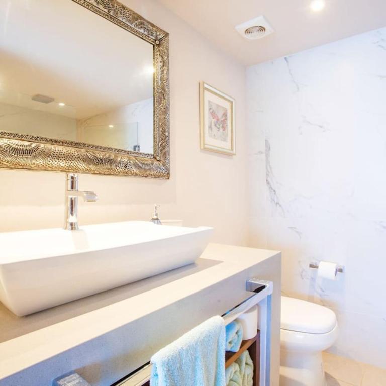 Luxury 2BR Beachfront Escape Stunning Views from Private Balconies - Two-Bedroom Apartment - 25