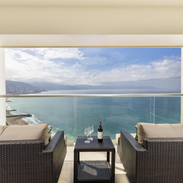 Wake Up to Paradise – Stunning 2BR Condo Right on the Beach - Two-Bedroom Apartment - 13