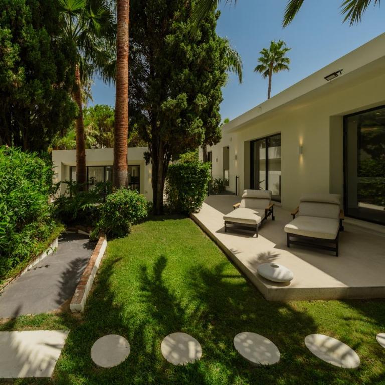 Villa Casa del Mar, by the beach, heated pool, Marbella - Villa - 31