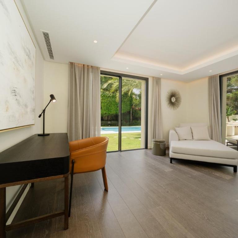 Villa Casa del Mar, by the beach, heated pool, Marbella - Villa - 48