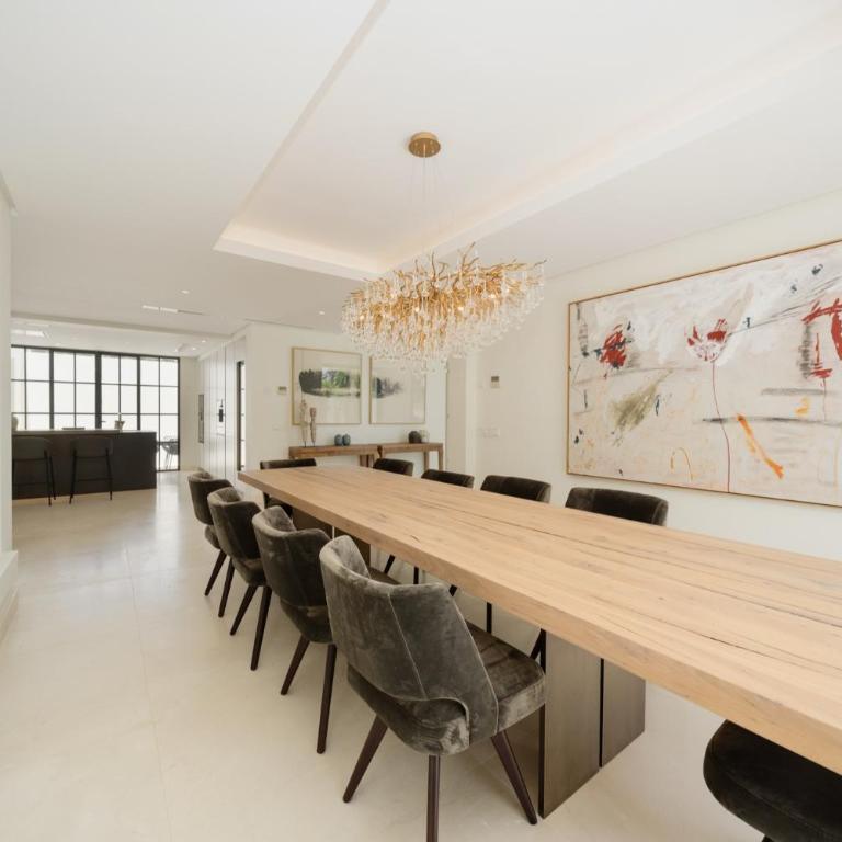Villa Casa del Mar, by the beach, heated pool, Marbella - Villa - 56