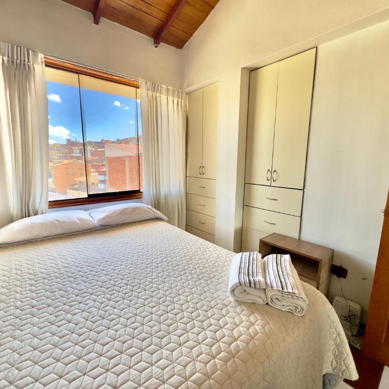 Apartamento en ultima planta - Three-Bedroom Apartment - 28