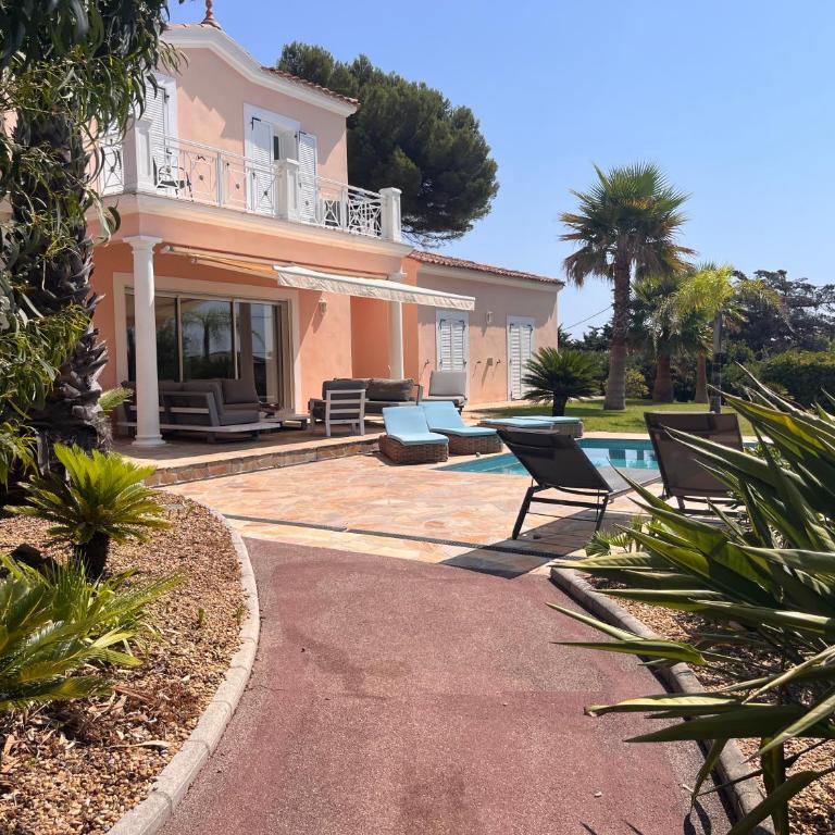 Villa Petit Boucharel - Villa - 43