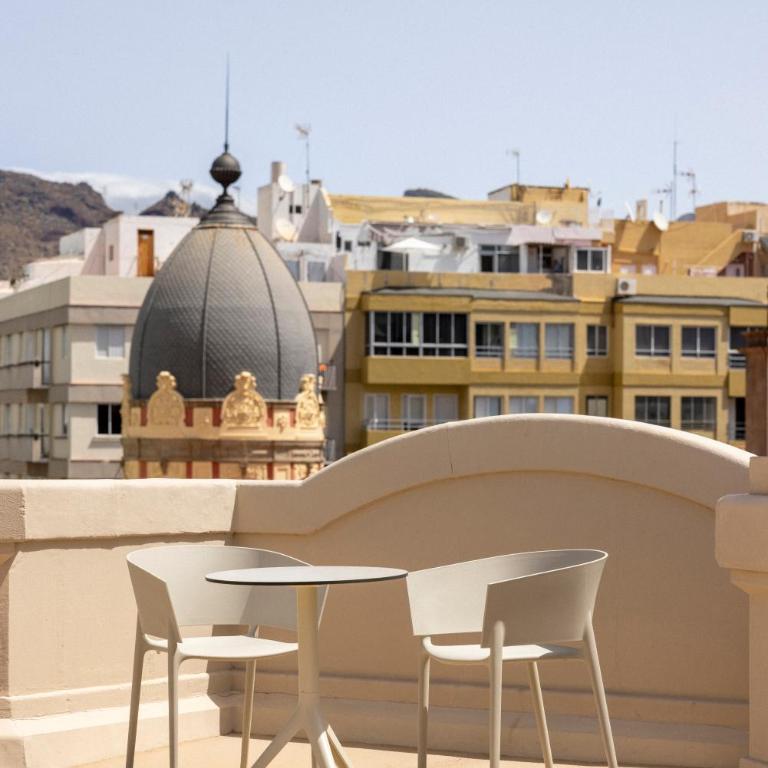 Castillo Suites - Estudio con terraza - 4