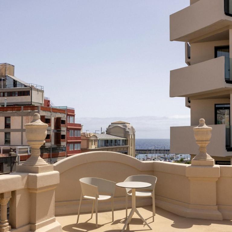 Castillo Suites - Estudio con terraza - 3