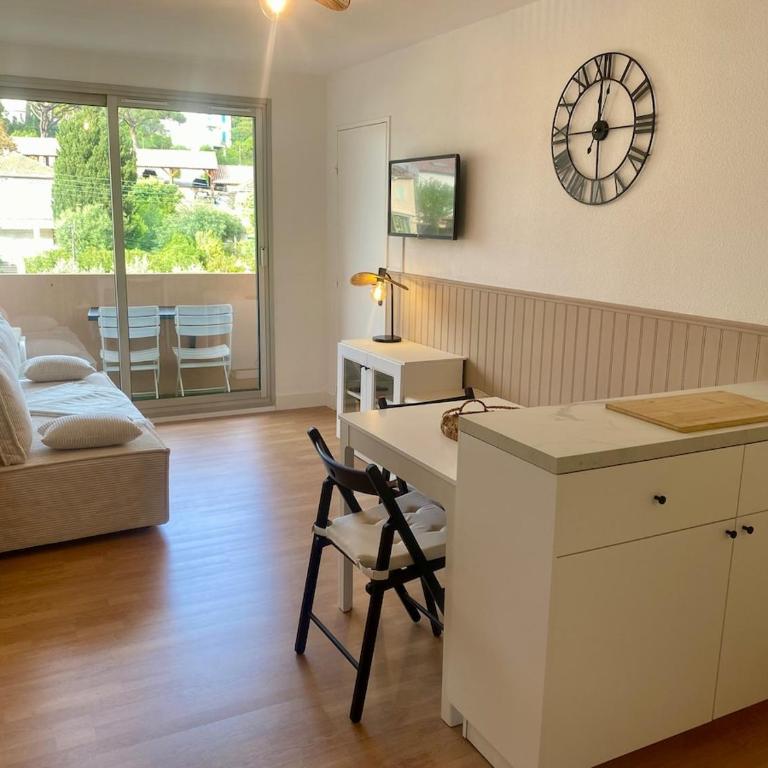 Appart centre ville - WIFI- Clim - Parking - Plage - Appartement 2 Chambres - 4