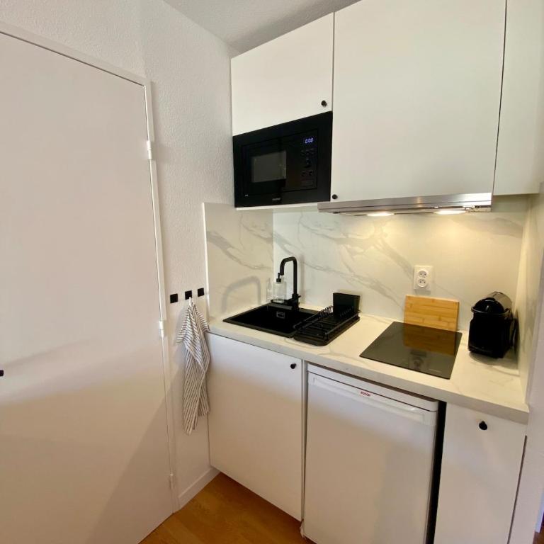 Appart centre ville - WIFI- Clim - Parking - Plage - Appartement 2 Chambres - 8