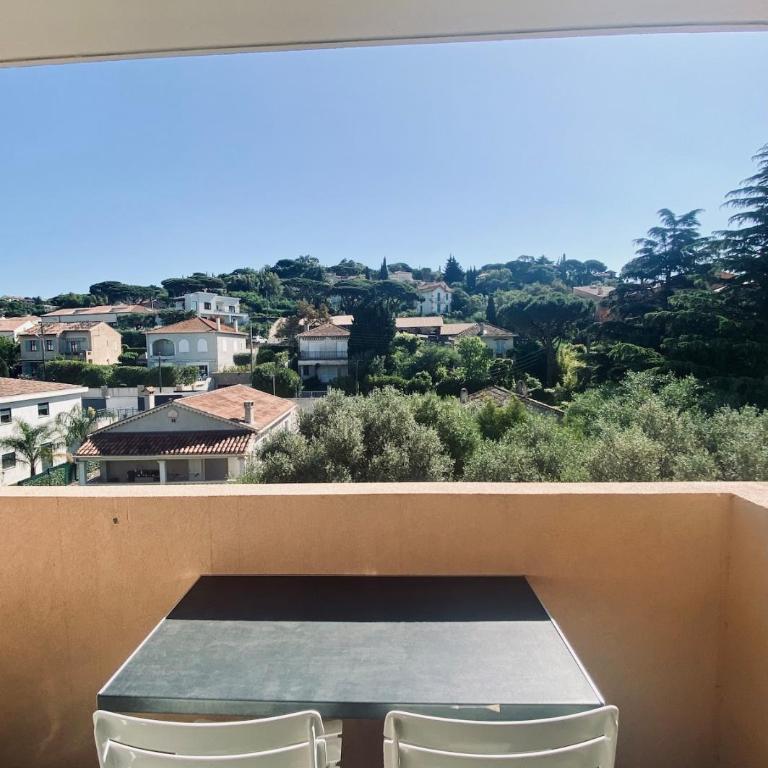 Appart centre ville - WIFI- Clim - Parking - Plage - Appartement 2 Chambres - 3