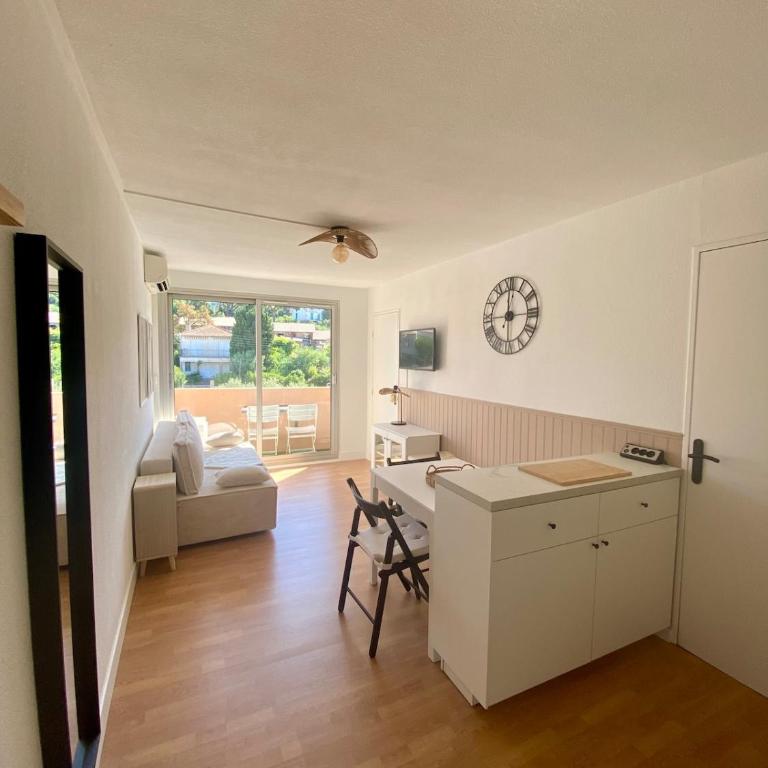 Appart centre ville - WIFI- Clim - Parking - Plage - Appartement 2 Chambres - 2