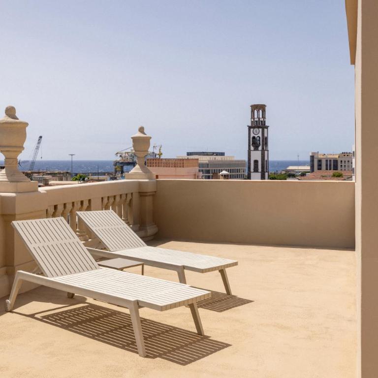 Castillo Suites - Estudio con terraza - 1