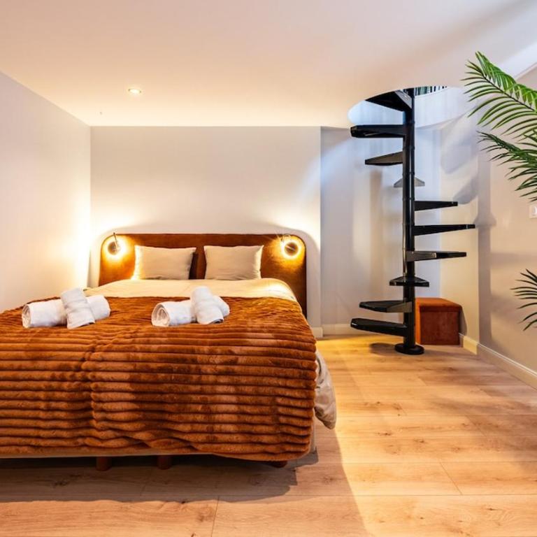 Maison Pascal - Two-Bedroom Apartment - 40