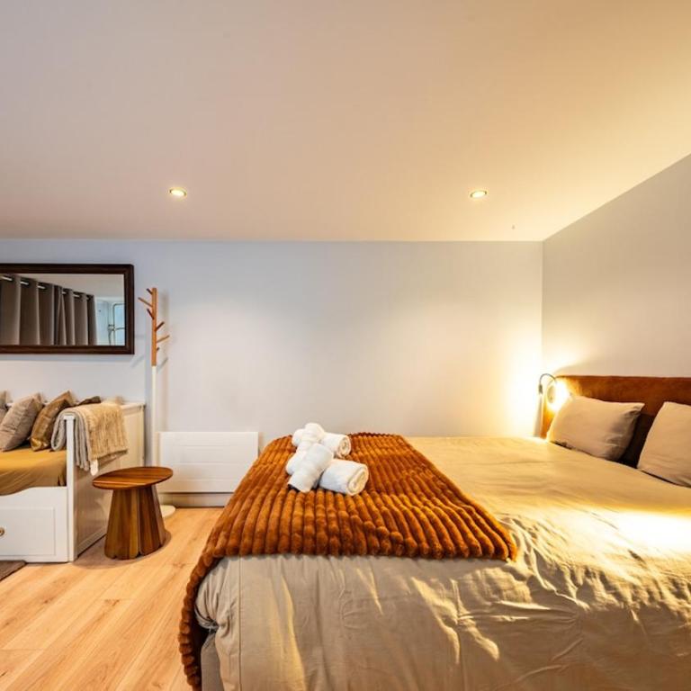 Maison Pascal - Two-Bedroom Apartment - 42