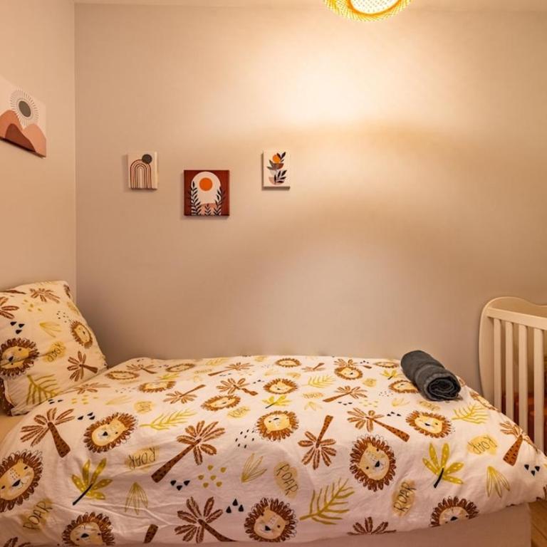 Maison Pascal - Two-Bedroom Apartment - 37