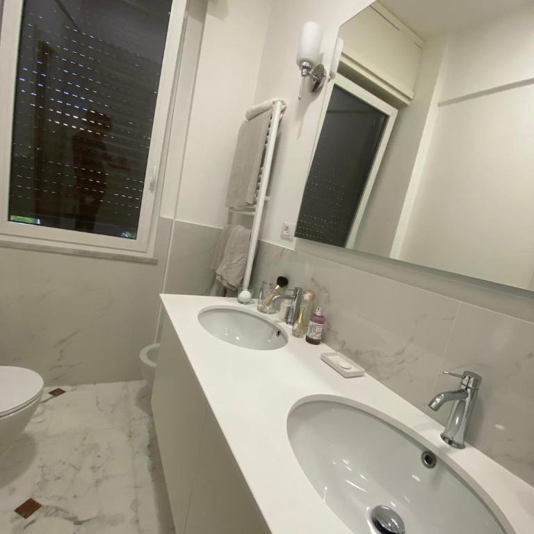 Sea view apartment with garden - Two-Bedroom Apartment - Oceanfront - 3