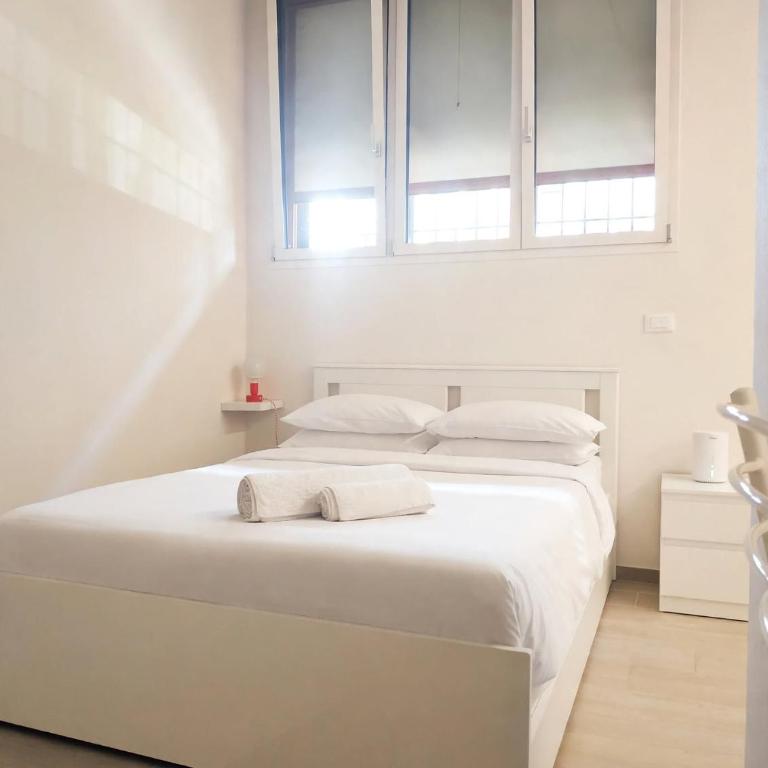 Galliera 051 - Appartamento Monolocale con 1 Letto Matrimoniale - 1