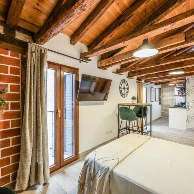 AmazINN Collection Plaza de España - Loft - 16