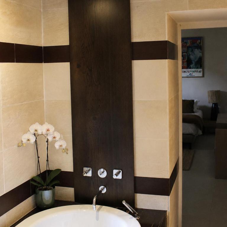 Mas de l'Amarine - Chambre Double - Vue sur Jardin - 3