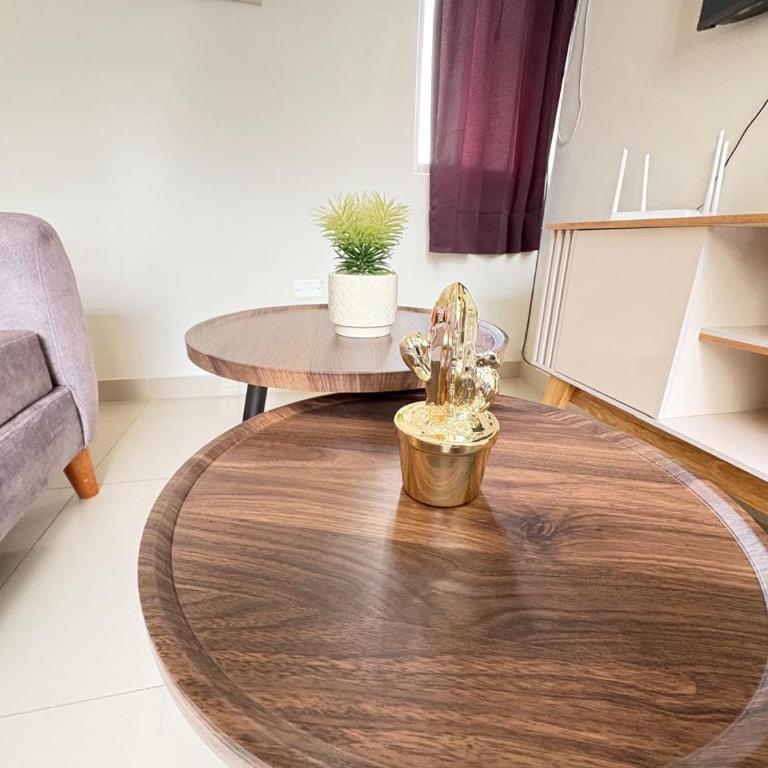 Confort y Estilo en Piura, tu estancia perfecta - Three-Bedroom Apartment - 2