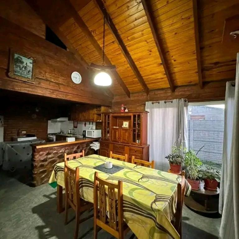 Junín departamento - Three-Bedroom Apartment - 15