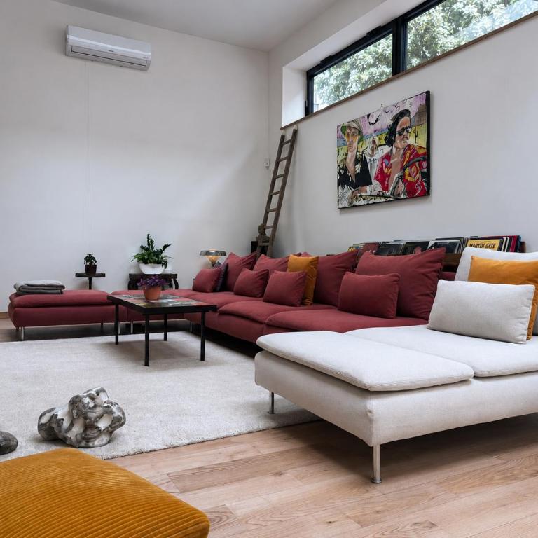 Loft avec Jacuzzi, Salle de sport et Garage moto - Maison 1 Chambre - 17