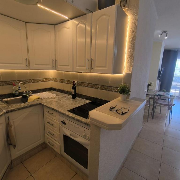 beautiful apartment near the beach and pool - Apartamento de 1 dormitorio con vistas al océano - 7