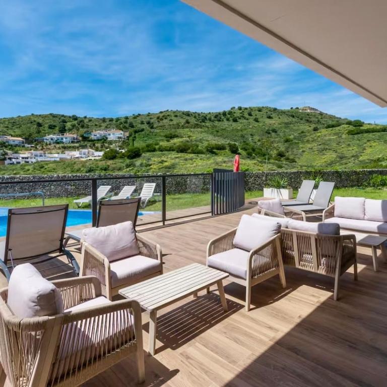 Elegant Holiday Home with Private Garden & Shared Pool - Casa de 3 dormitorios - 34