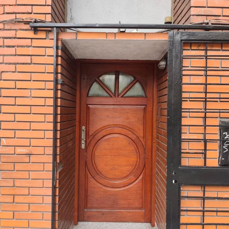 Departamento en 2nd Piso para 6 heuspedes en el centro - Two-Bedroom Apartment - 1