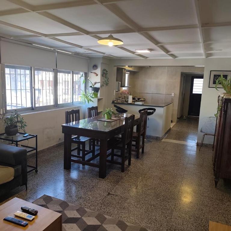 Departamento en 2nd Piso para 6 heuspedes en el centro - Two-Bedroom Apartment - 41