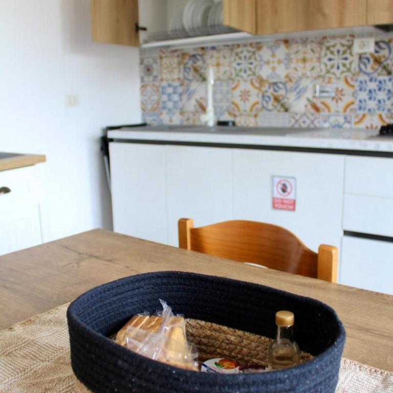 Maison botanica - Self check in - 7 minutes away from the airport - Appartamento con 1 Camera da Letto - Non Fumatori - 10