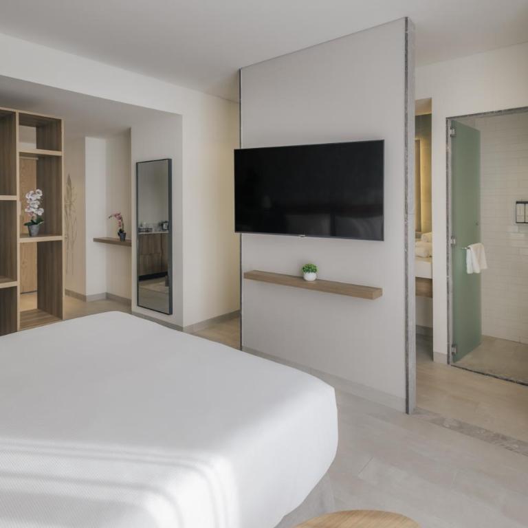 Hyatt Place Cancun Airport - Habitación Deluxe con cama extragrande - 8
