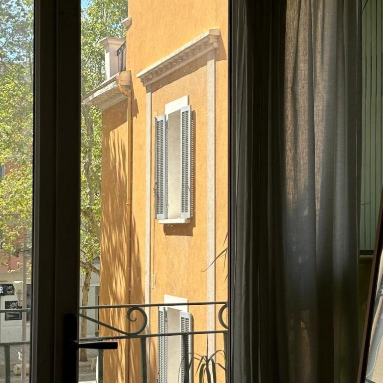 Appartement lumineux climatisé - cœur de Martigues - Appartement 1 Chambre - 2