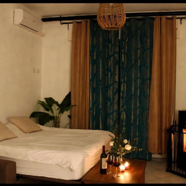 Maison botanica - Self check in - 7 minutes away from the airport - Appartamento con 1 Camera da Letto - Non Fumatori - 6