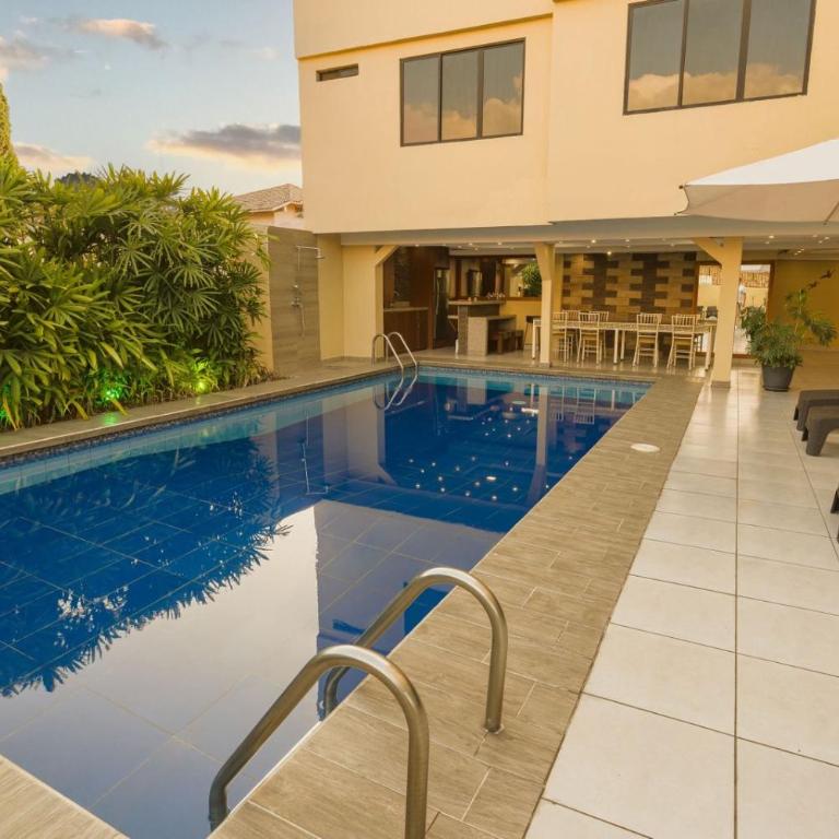EXECUTIVE SUITE Piscina & Parking Privado - Apartamento de 1 dormitorio - 15