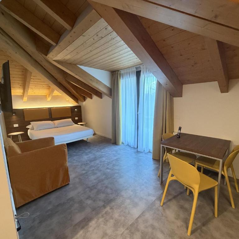Mirage Arona - Appartamento con 2 Camere da Letto - 9
