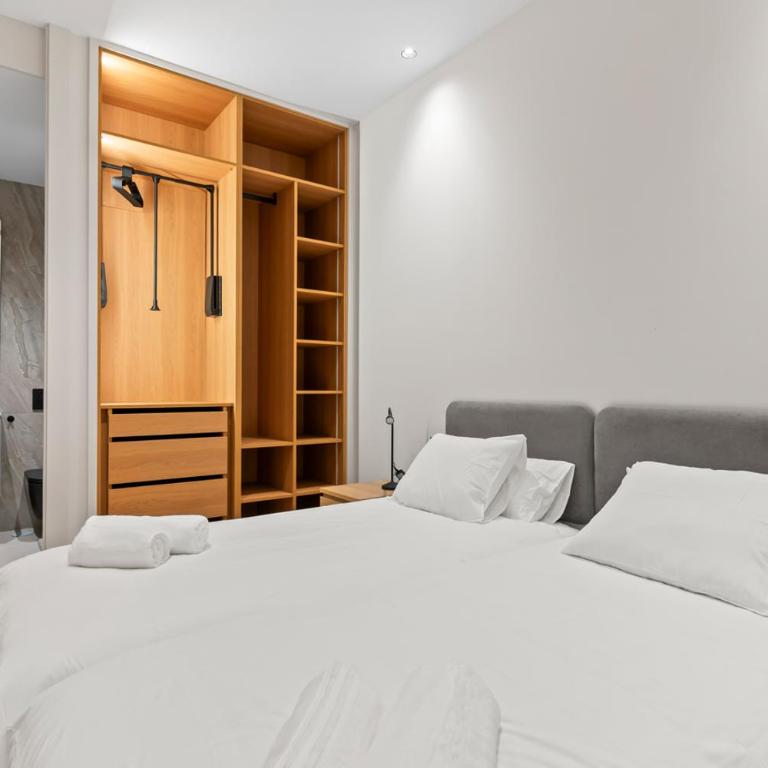 Espectacular apartamento en el centro, a 3 min de la playa de San Lorenzo - Apartamento de 2 dormitorios - 19