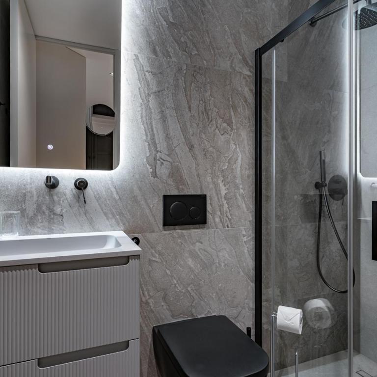 Espectacular apartamento en el centro, a 3 min de la playa de San Lorenzo - Apartamento de 2 dormitorios - 21