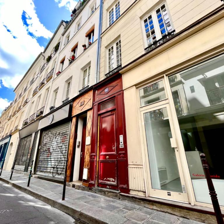 Chic flat in the heart of Marais near Pompidou Centre - Apartamento - 6