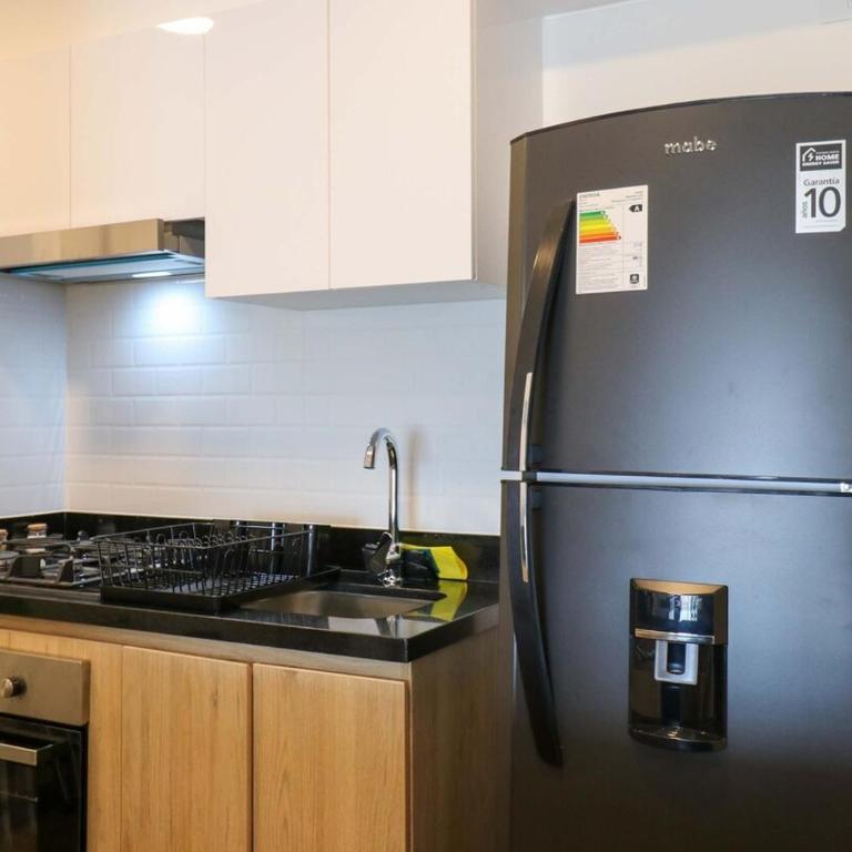 Cozy & Stylish 1BR with Pool Near Kennedy Park by Geko - One-Bedroom Apartment with Balcony - 12