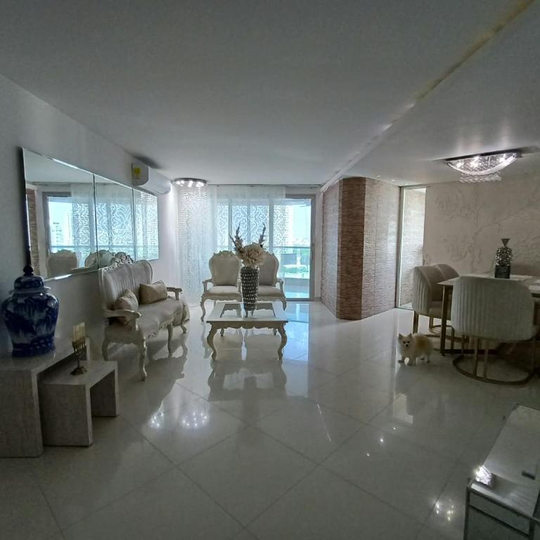 Downtown opalo - Two-Bedroom Apartment - 10