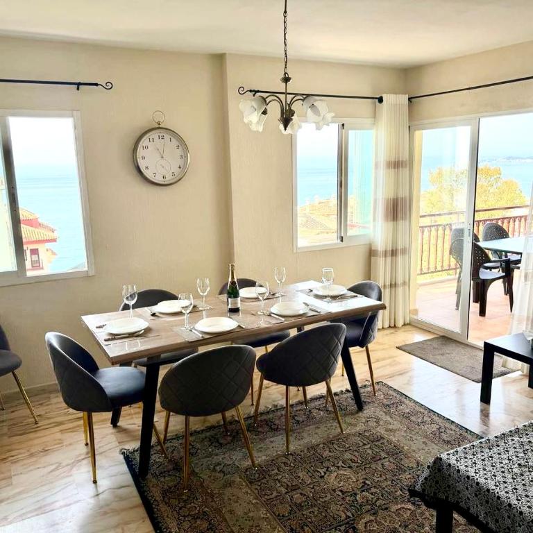 Vista Mar-Benalmadena Sea View Apartment - Appartamento con 3 Camere da Letto - 1