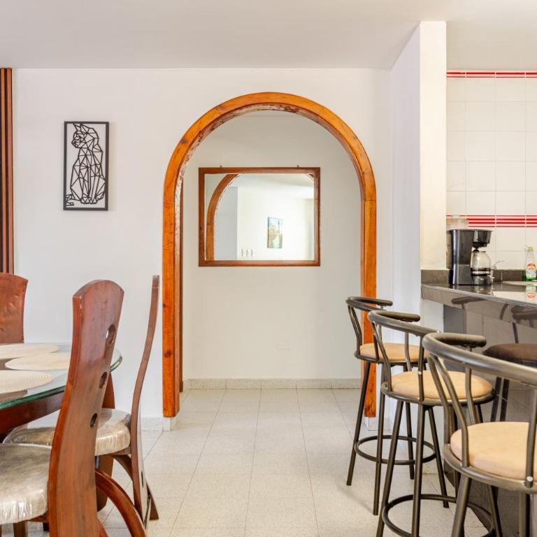 Apto playa el rodadero - Three-Bedroom Apartment - 14