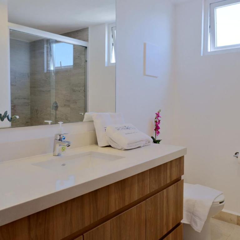 Comfortable 1-Bedroom Beachfront with Great Views - Appartement - 11