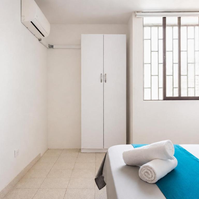 Apto playa el rodadero - Three-Bedroom Apartment - 20