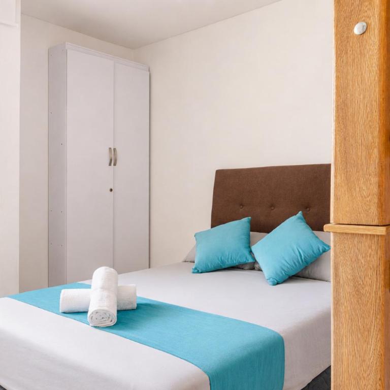 Apto playa el rodadero - Three-Bedroom Apartment - 27
